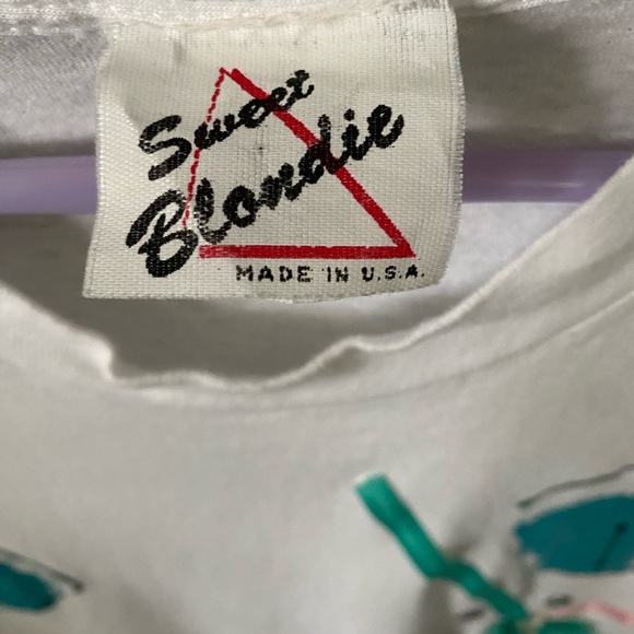 Long white t-shirt w/ green and pink ribbons, bows and sequins. - Picture 3 of 5